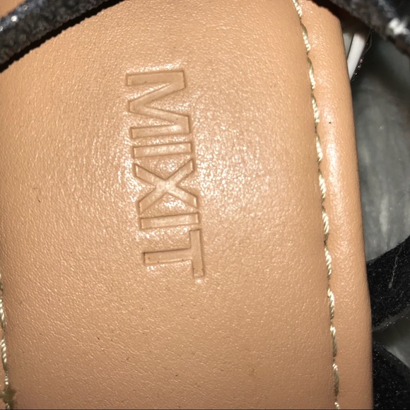 Black Jeweled Sandal - Picture 5 of 5